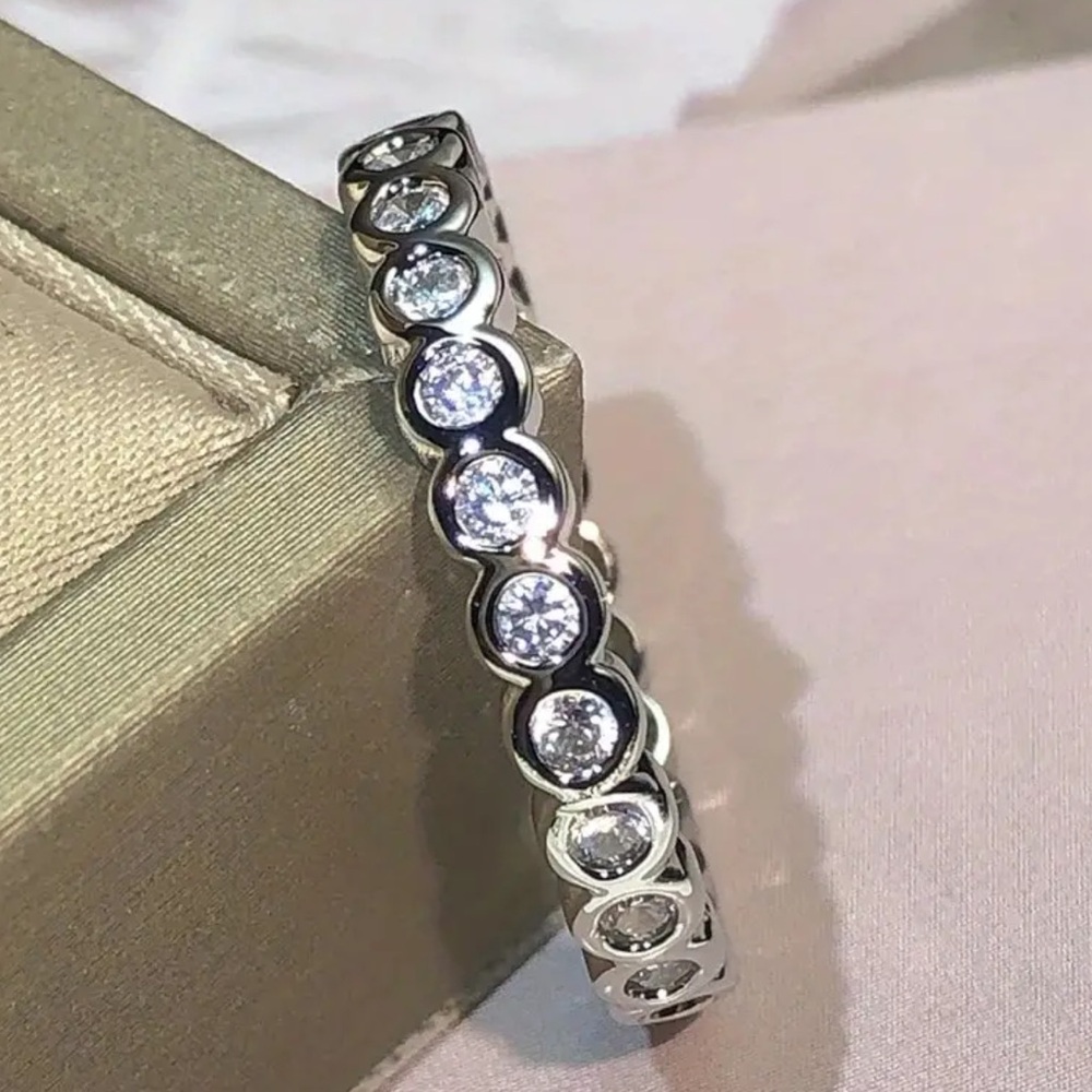🆕Sterling Silver Plated Band Ring